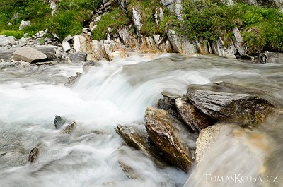 Mountain stream near Rifugio Scarfiotti, Italy
